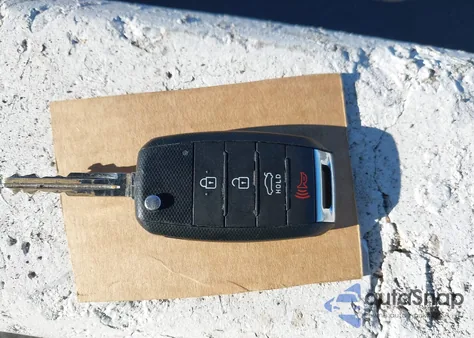 2018 Kia Forte S z USA, uszkodzony, nr VIN 3KPFL4A79JE283821